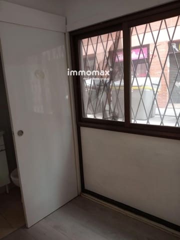 Commercial for rent in Barcelona city - € 550 (Ref: 8899653)