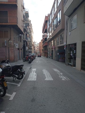 Commercial for rent in Barcelona city - € 550 (Ref: 8899653)