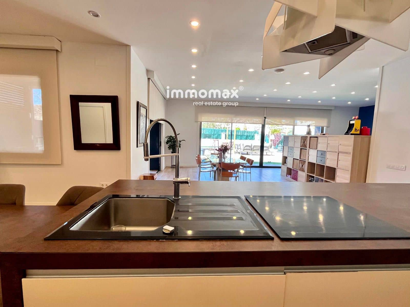 10 soveværelse Villa til salg i Vilanova i la Geltru med swimmingpool garage - € 798.000 (Ref: 8901336)