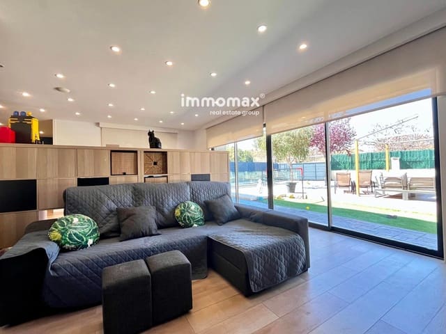 10 soveværelse Villa til salg i Vilanova i la Geltrú med swimmingpool garage - € 798.000 (Ref: 8901336)