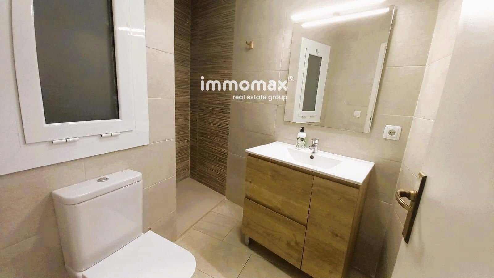 5 soveværelse Lejlighed til salg i Mataro med garage - € 495.000 (Ref: 8901562)