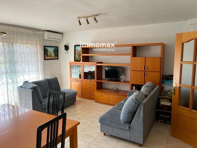 4 bedroom Townhouse for sale in Granollers with garage - € 439,000 (Ref: 8906282)