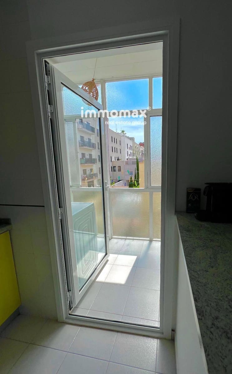 Appartement de 2 chambres à louer à Barcelone ville - 2 000 € (Ref: 8912460)