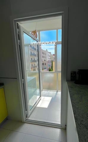 Appartement de 2 chambres à louer à Sant Martí, Barcelone ville - 2 000 € (Ref: 8912460)