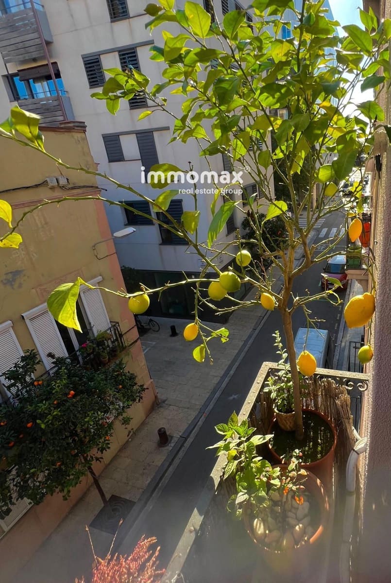 Appartement de 2 chambres à louer à Barcelone ville - 2 000 € (Ref: 8912460)