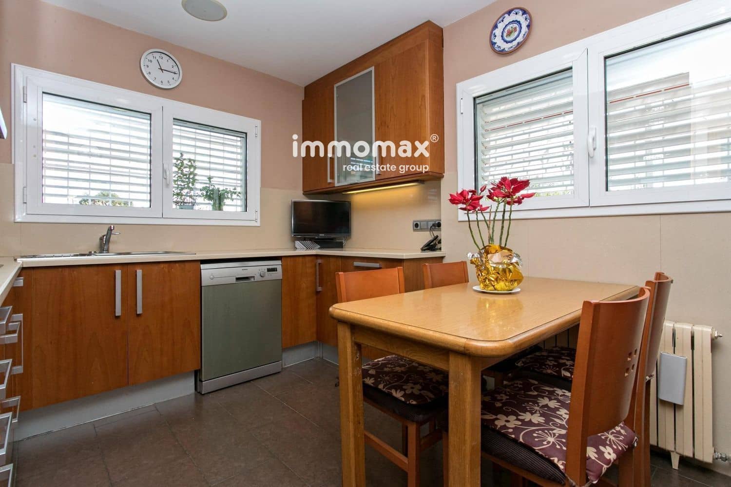 6 soveværelse Villa til salg i Cervello med swimmingpool garage - € 490.000 (Ref: 8913643)