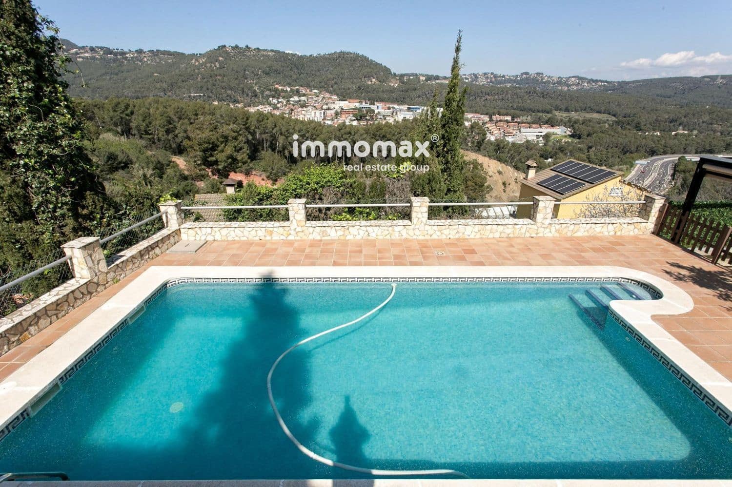 6 soveværelse Villa til salg i Cervello med swimmingpool garage - € 490.000 (Ref: 8913643)