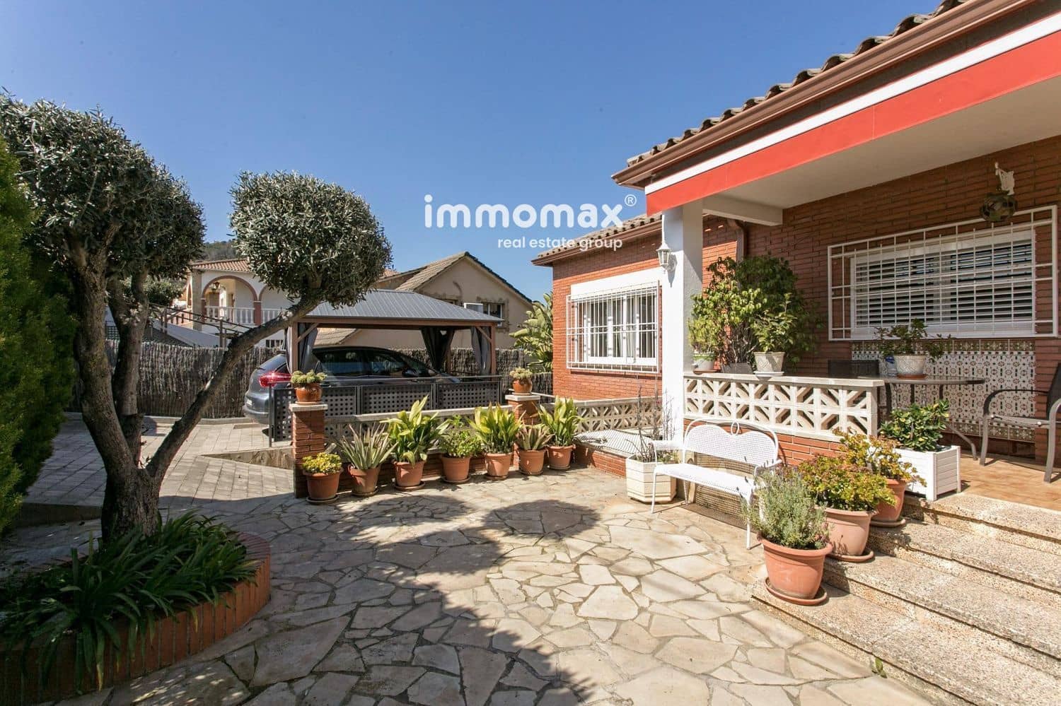 6 soveværelse Villa til salg i Cervello med swimmingpool garage - € 490.000 (Ref: 8913643)