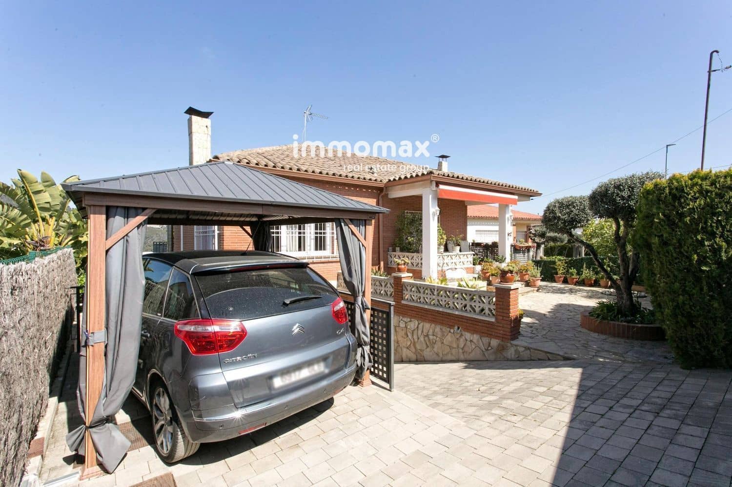 6 soveværelse Villa til salg i Cervello med swimmingpool garage - € 490.000 (Ref: 8913643)