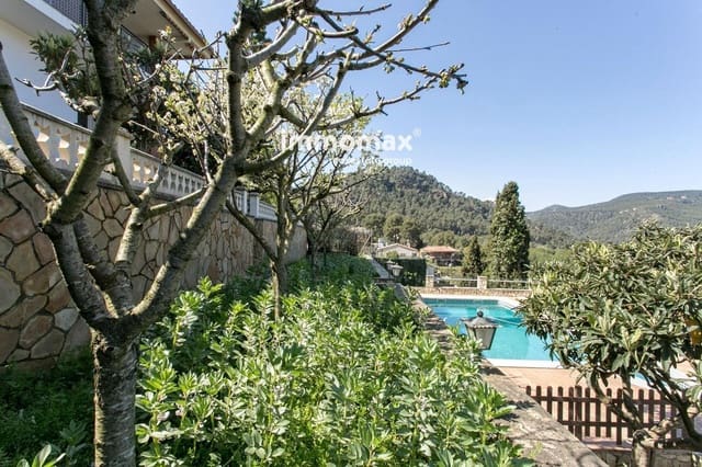 6 bedroom Villa for sale in Cervelló with pool garage - € 490,000 (Ref: 8913643)