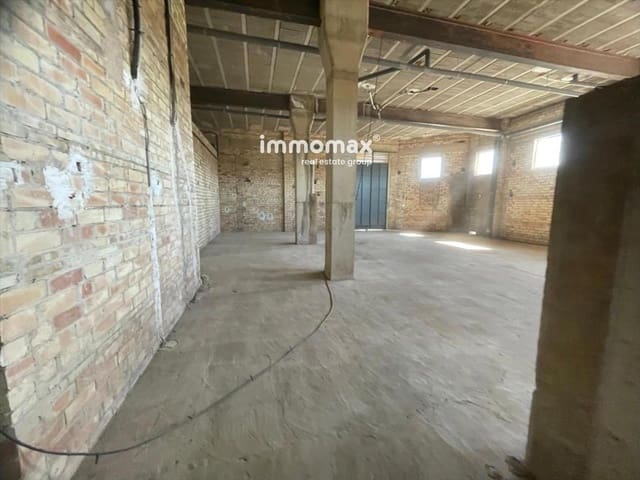 Commercial for sale in Ulldecona - € 215,000 (Ref: 8927623)