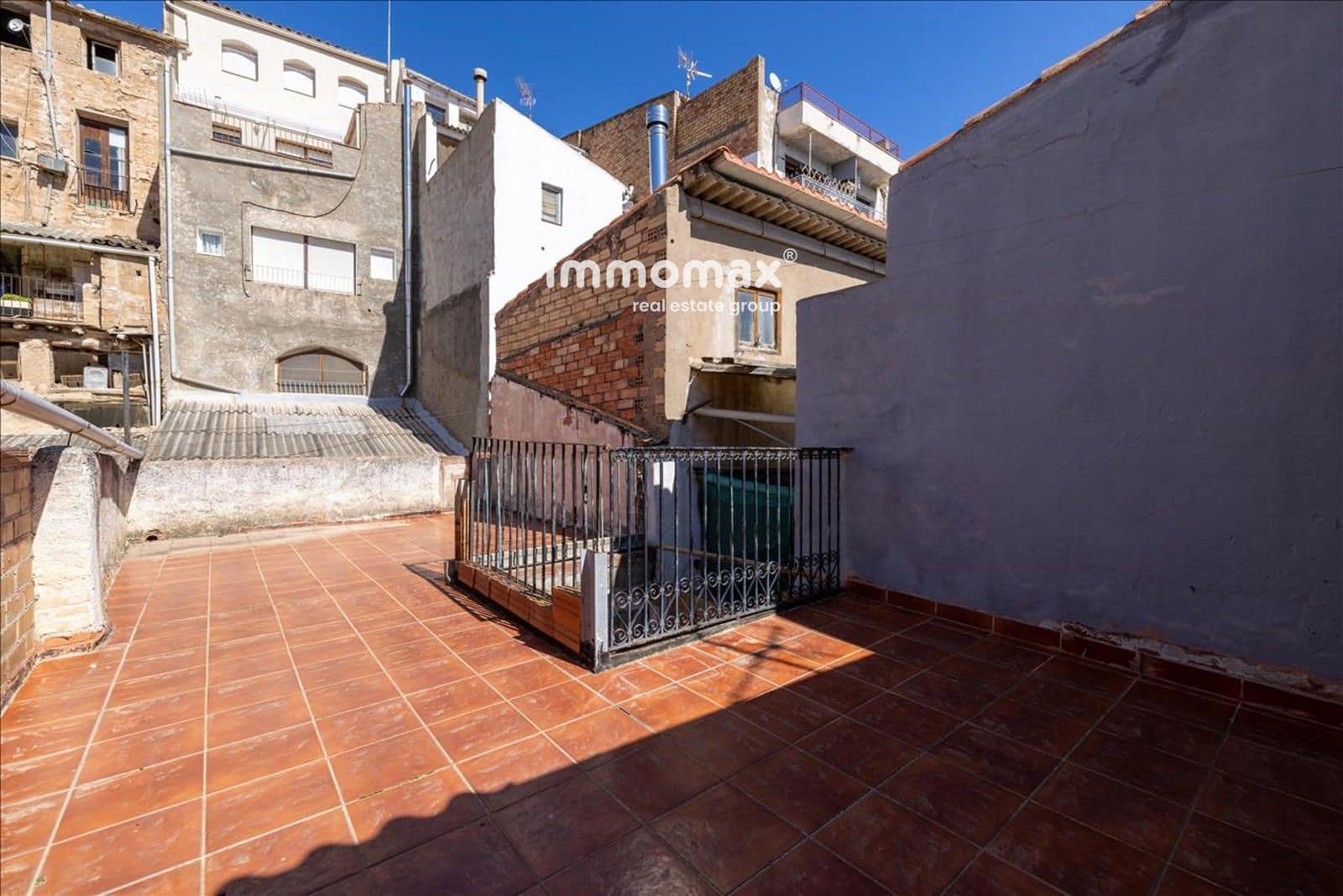 10 soveværelse Villa til salg i Corbera d'Ebre - € 79.000 (Ref: 8927625)