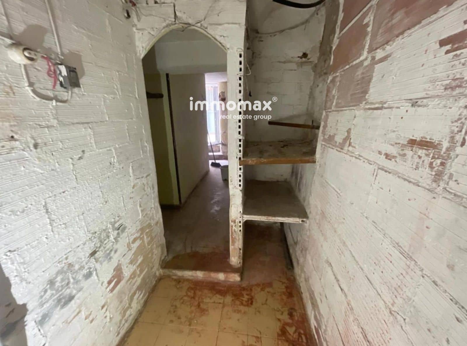 5 soveværelse Villa til salg i Tivenys - € 20.000 (Ref: 8927626)