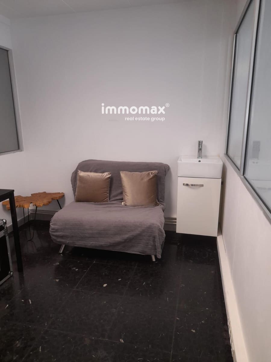 Biuro do wynajęcia w Miasto Barcelona - 450 € (Ref: 8952145)