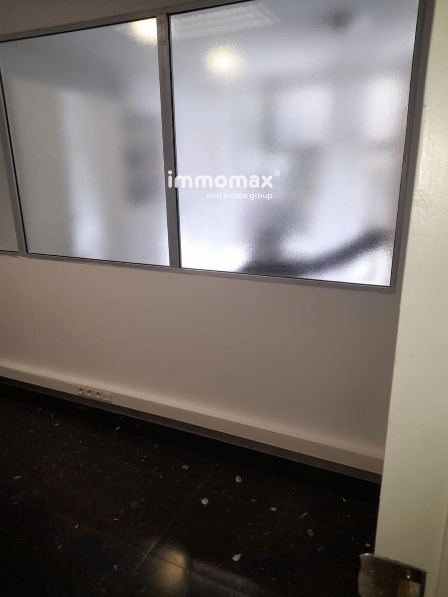 Biuro do wynajęcia w Miasto Barcelona - 450 € (Ref: 8952145)