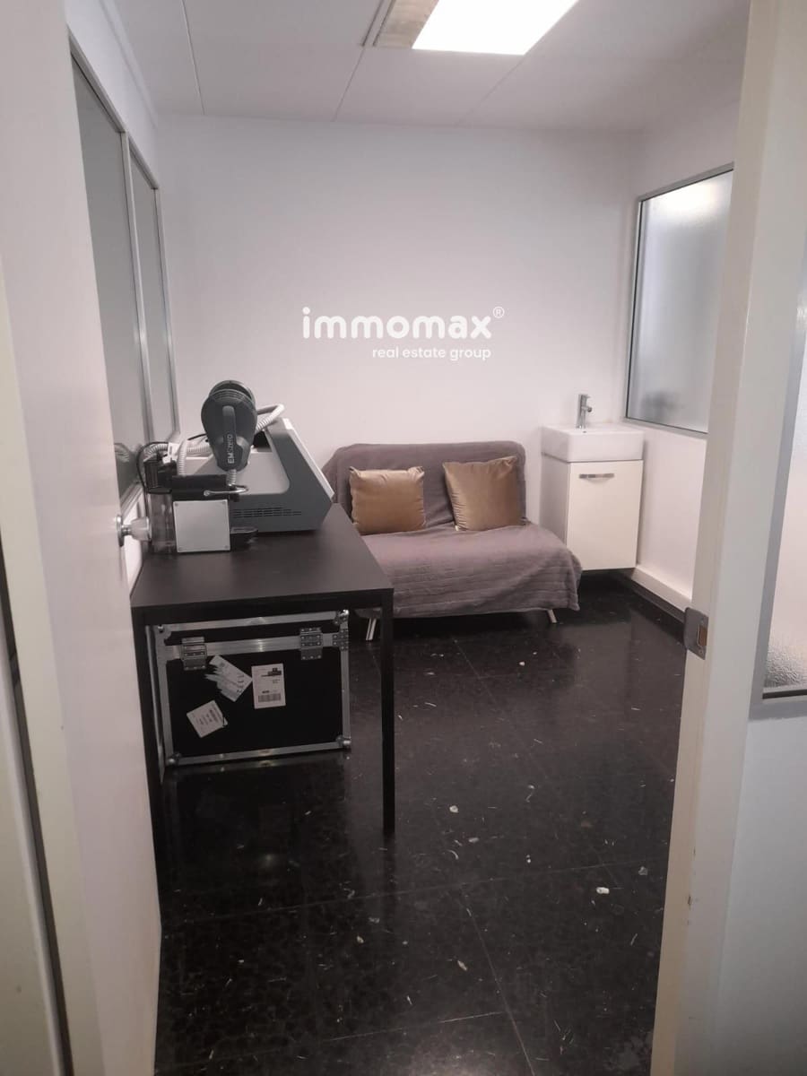 Biuro do wynajęcia w Miasto Barcelona - 450 € (Ref: 8952145)