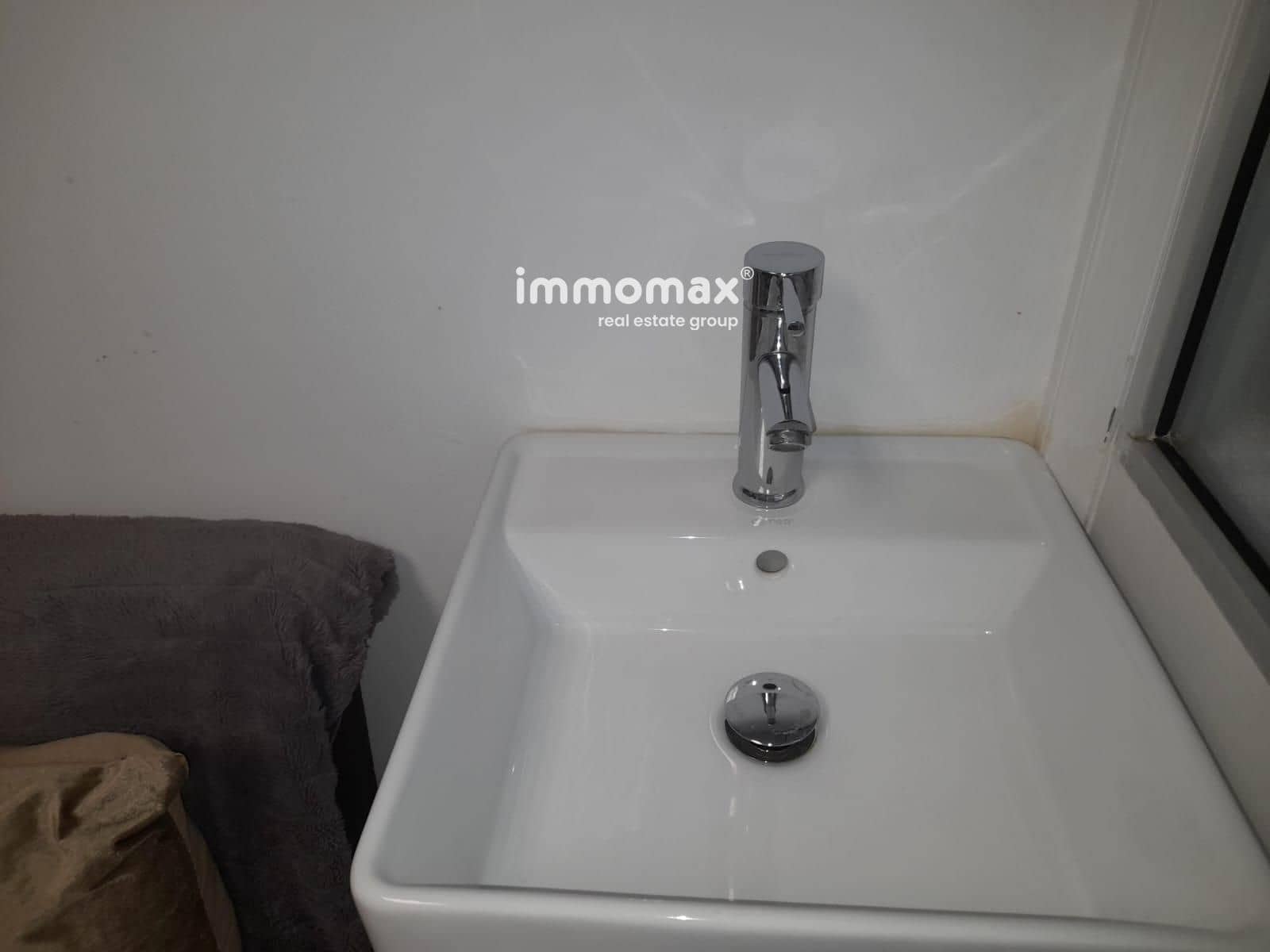 Biuro do wynajęcia w Miasto Barcelona - 450 € (Ref: 8952145)