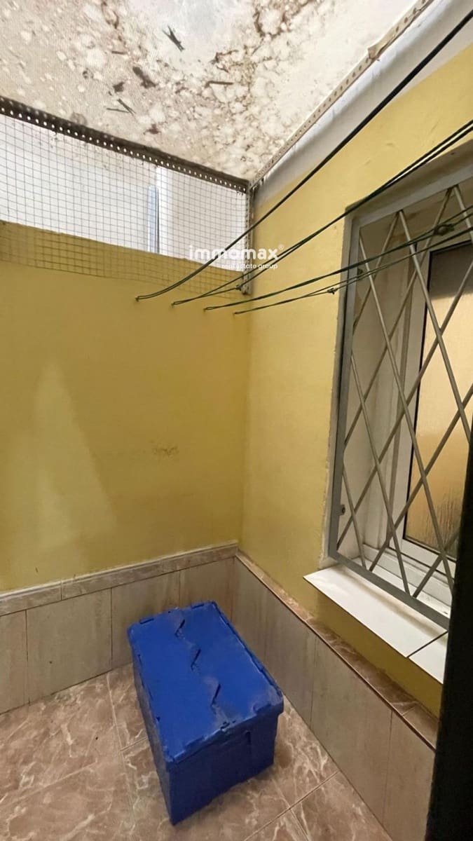 Lejlighed til salg i Sant Feliu de Llobregat - € 115.000 (Ref: 8952146)