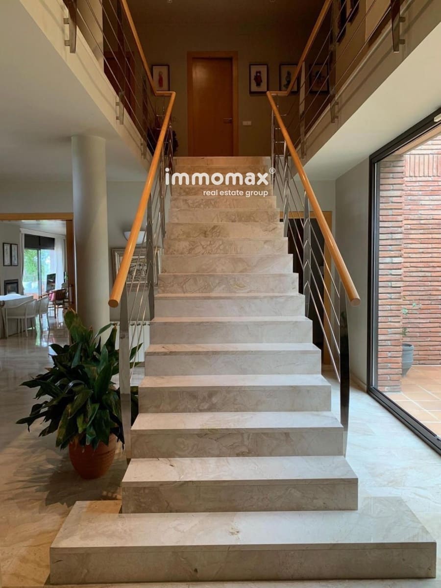 6 bedroom Villa for sale in Gelida with garage - € 1,200,000 (Ref: 8967683)