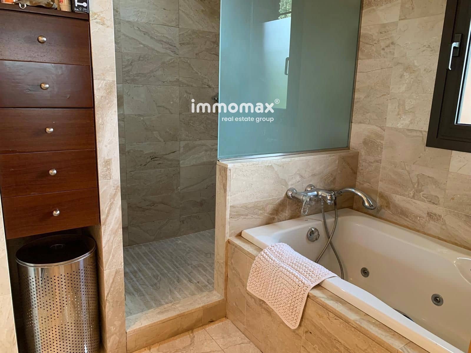 6 bedroom Villa for sale in Gelida with garage - € 1,200,000 (Ref: 8967683)