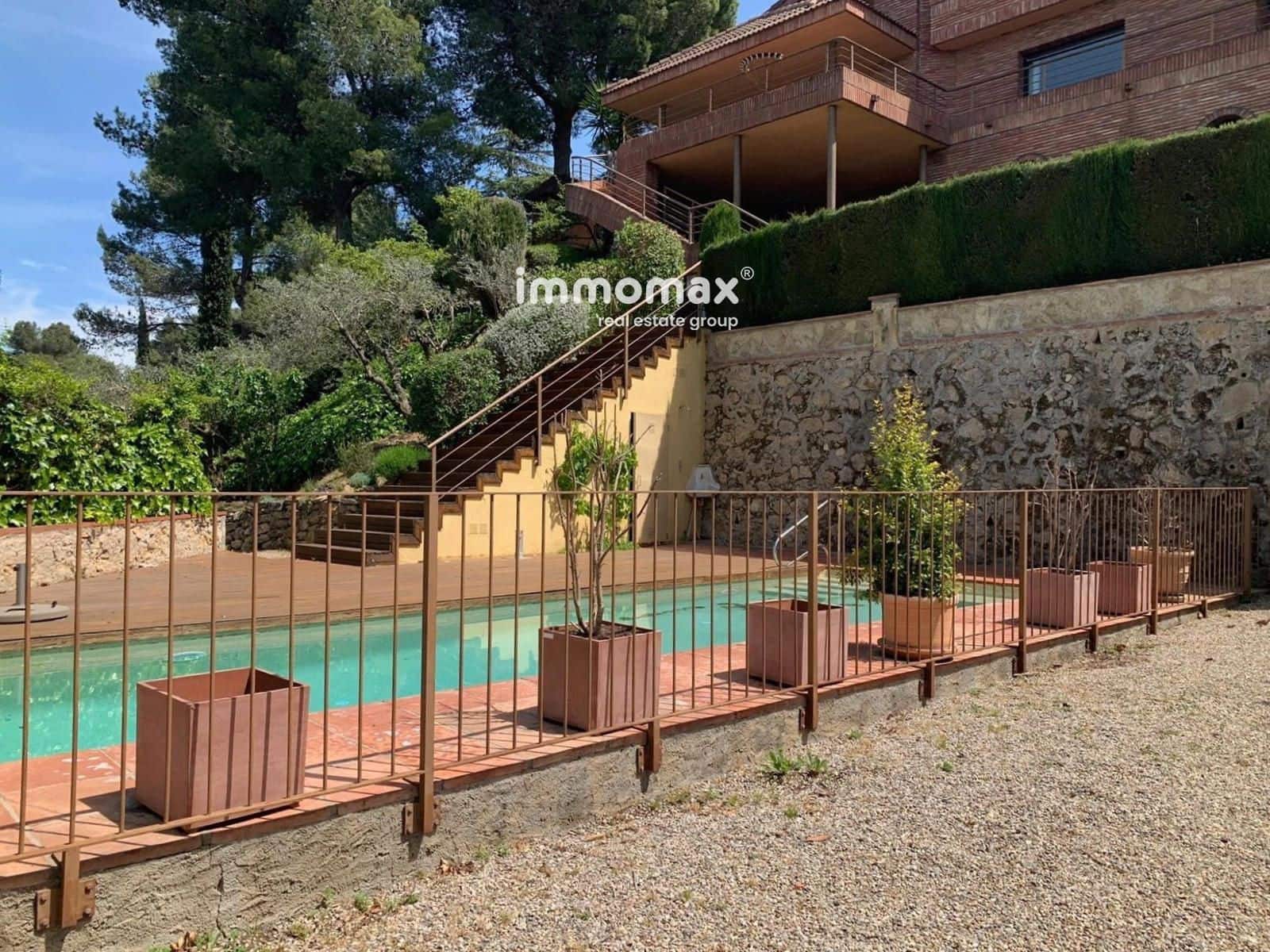 6 bedroom Villa for sale in Gelida with garage - € 1,200,000 (Ref: 8967683)