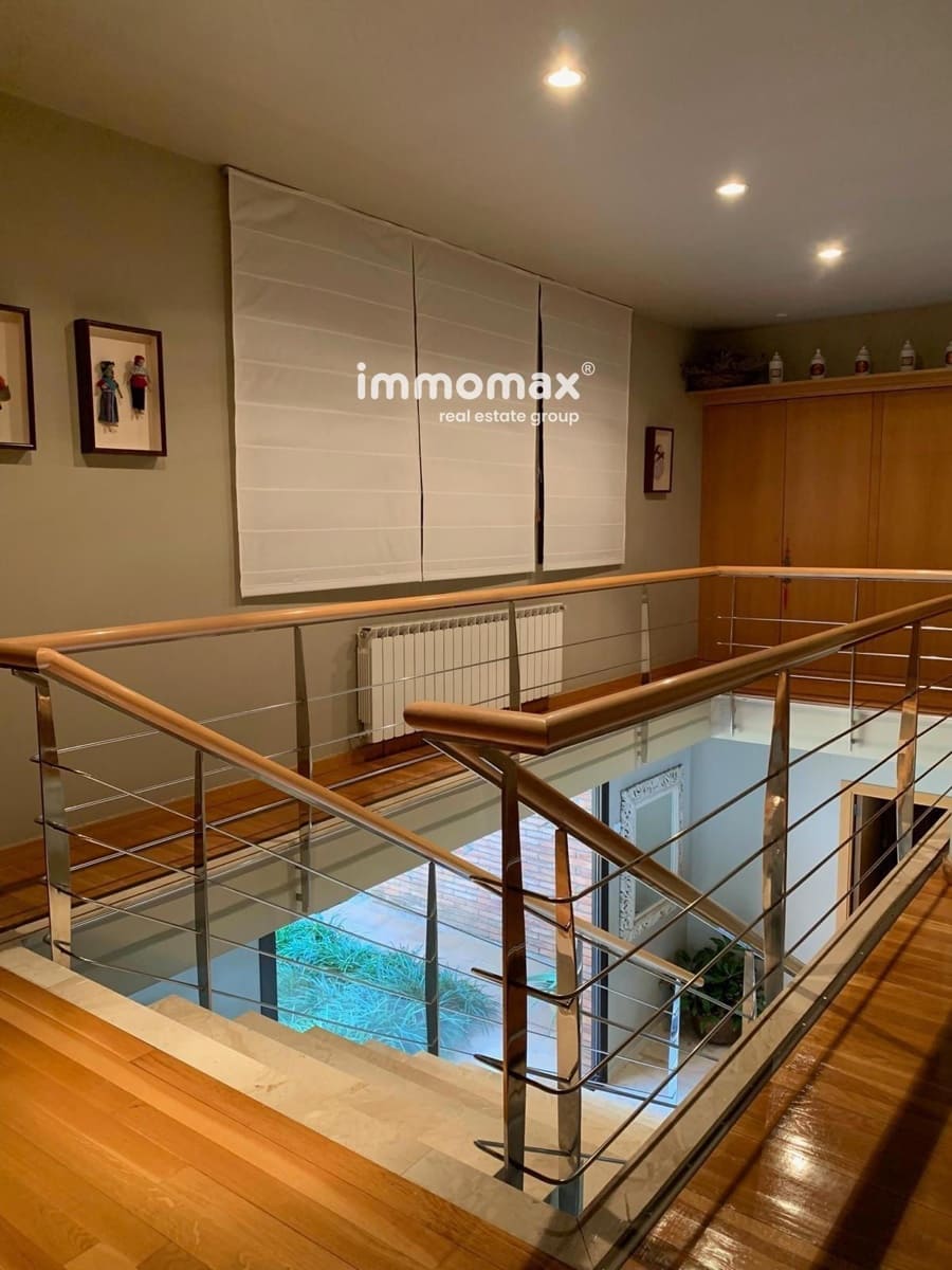 6 bedroom Villa for sale in Gelida with garage - € 1,200,000 (Ref: 8967683)