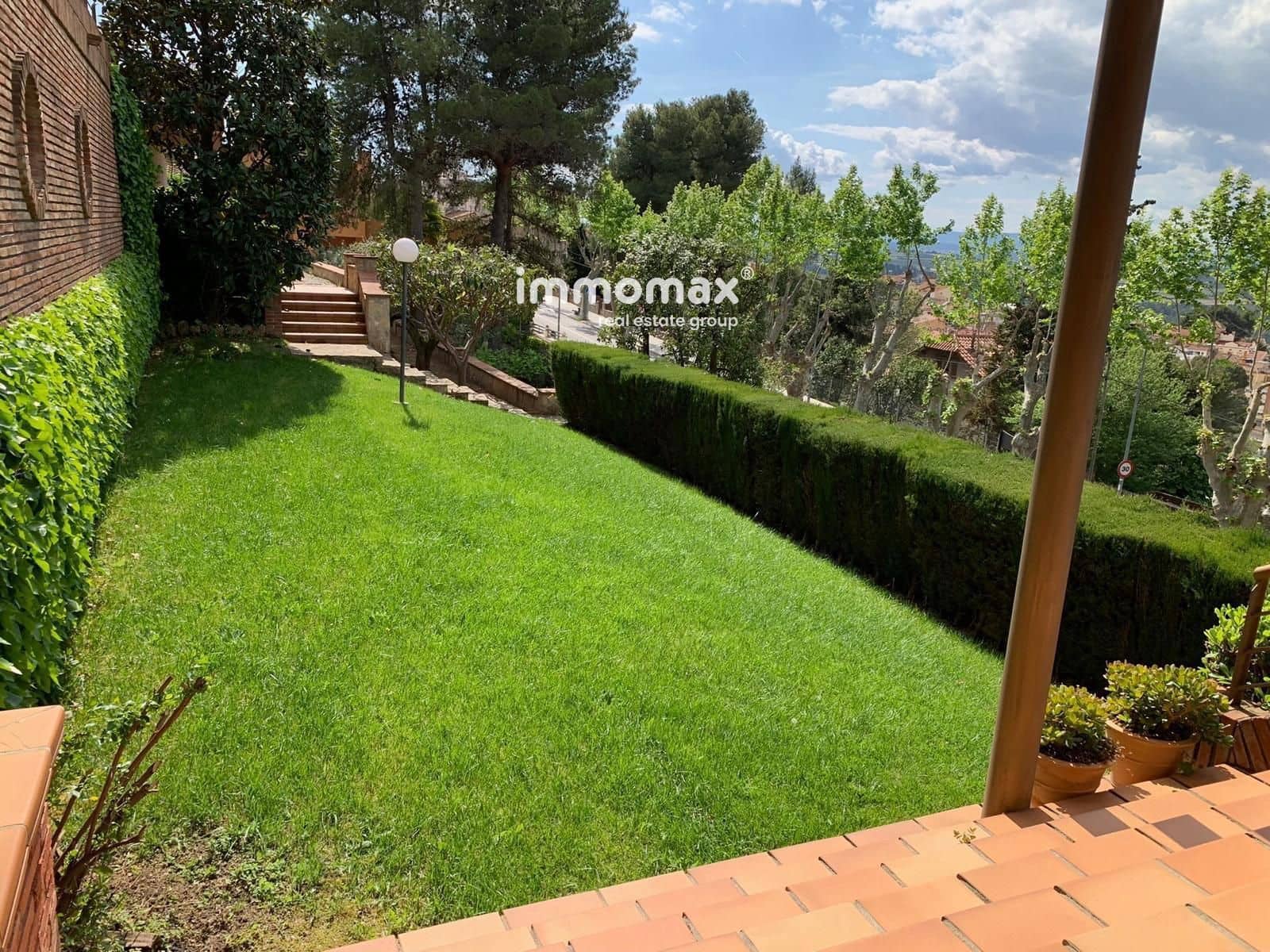 6 bedroom Villa for sale in Gelida with garage - € 1,200,000 (Ref: 8967683)