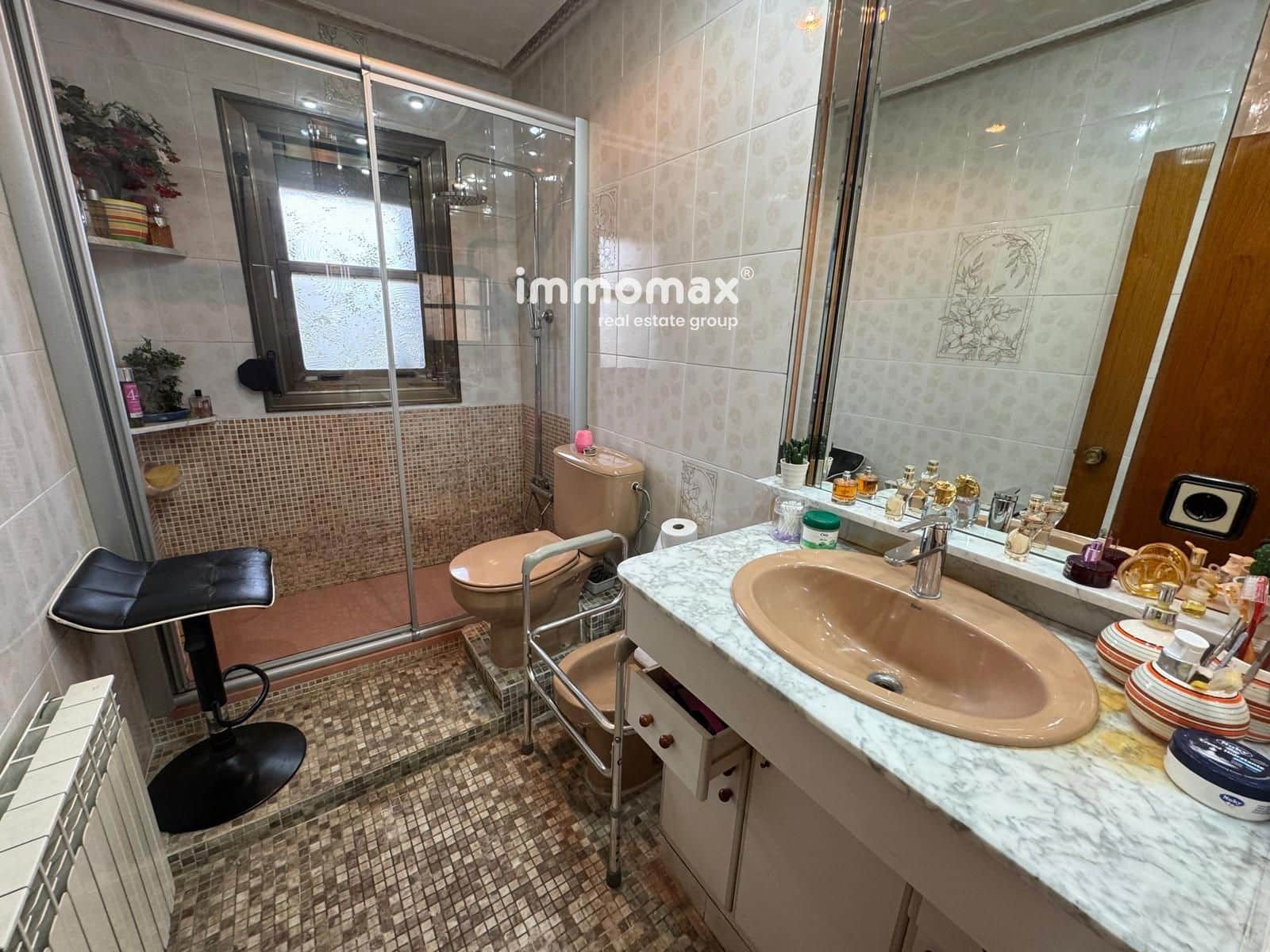 7 soveværelse Villa til salg i Santa Coloma de Cervello med garage - € 550.000 (Ref: 8982910)