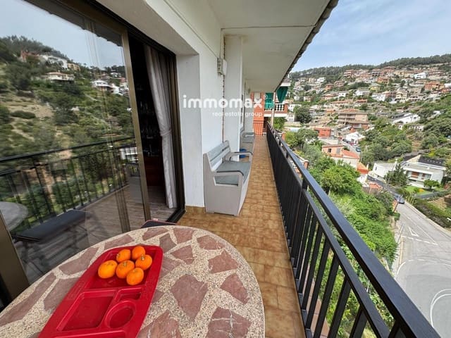 7 bedroom Villa for sale in Santa Coloma de Cervelló with garage - € 550,000 (Ref: 8982910)