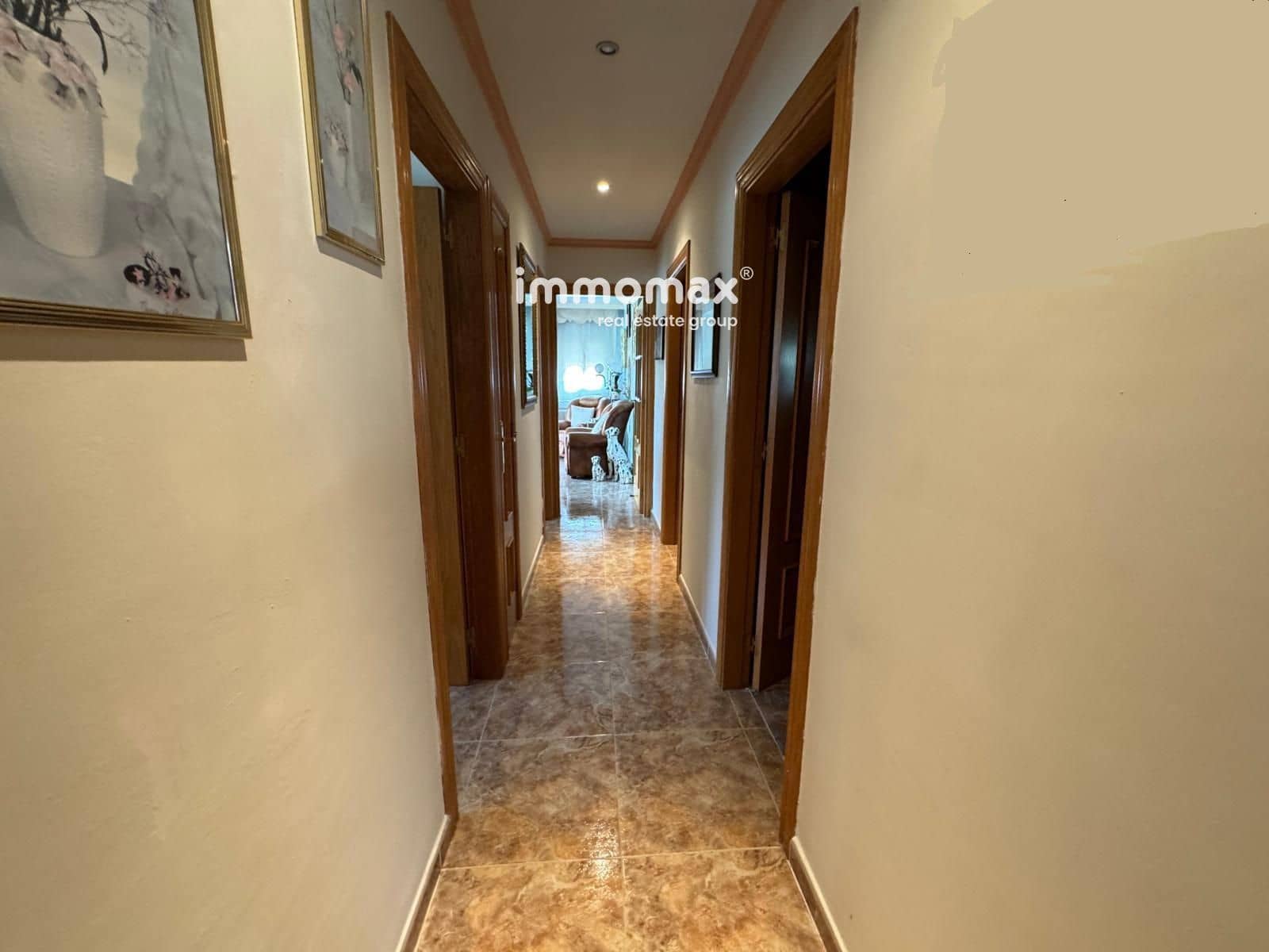 7 soveværelse Villa til salg i Santa Coloma de Cervello med garage - € 550.000 (Ref: 8982910)