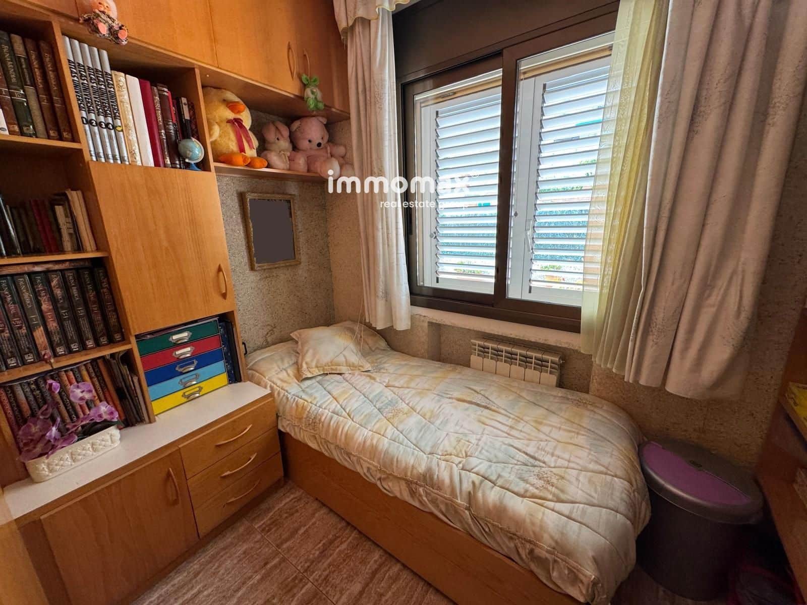 7 soveværelse Villa til salg i Santa Coloma de Cervello med garage - € 550.000 (Ref: 8982910)