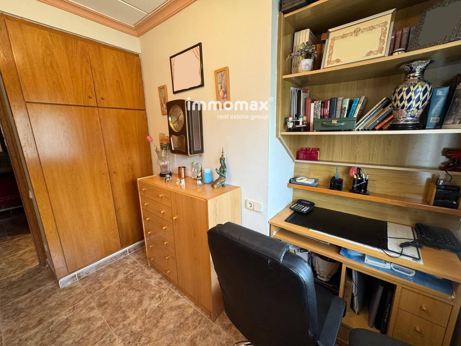 7 soveværelse Villa til salg i Santa Coloma de Cervello med garage - € 550.000 (Ref: 8982910)