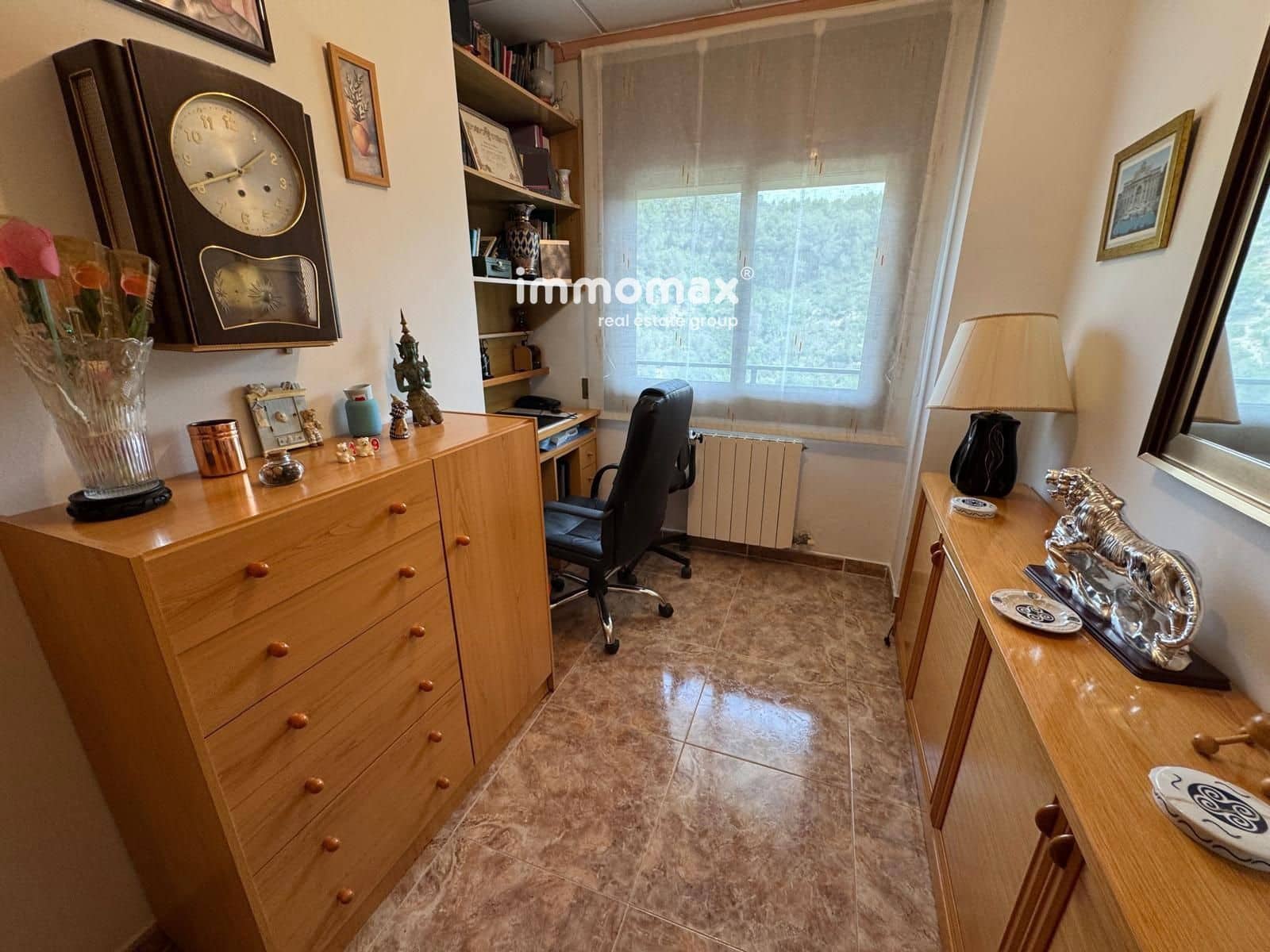 7 soveværelse Villa til salg i Santa Coloma de Cervello med garage - € 550.000 (Ref: 8982910)