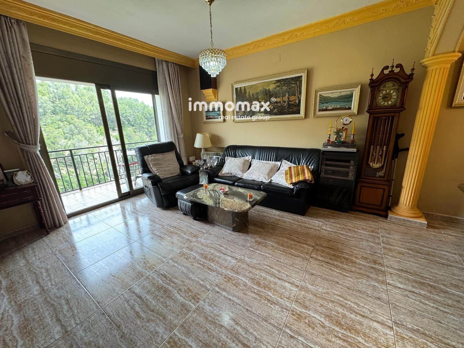 7 soveværelse Villa til salg i Santa Coloma de Cervello med garage - € 550.000 (Ref: 8982910)