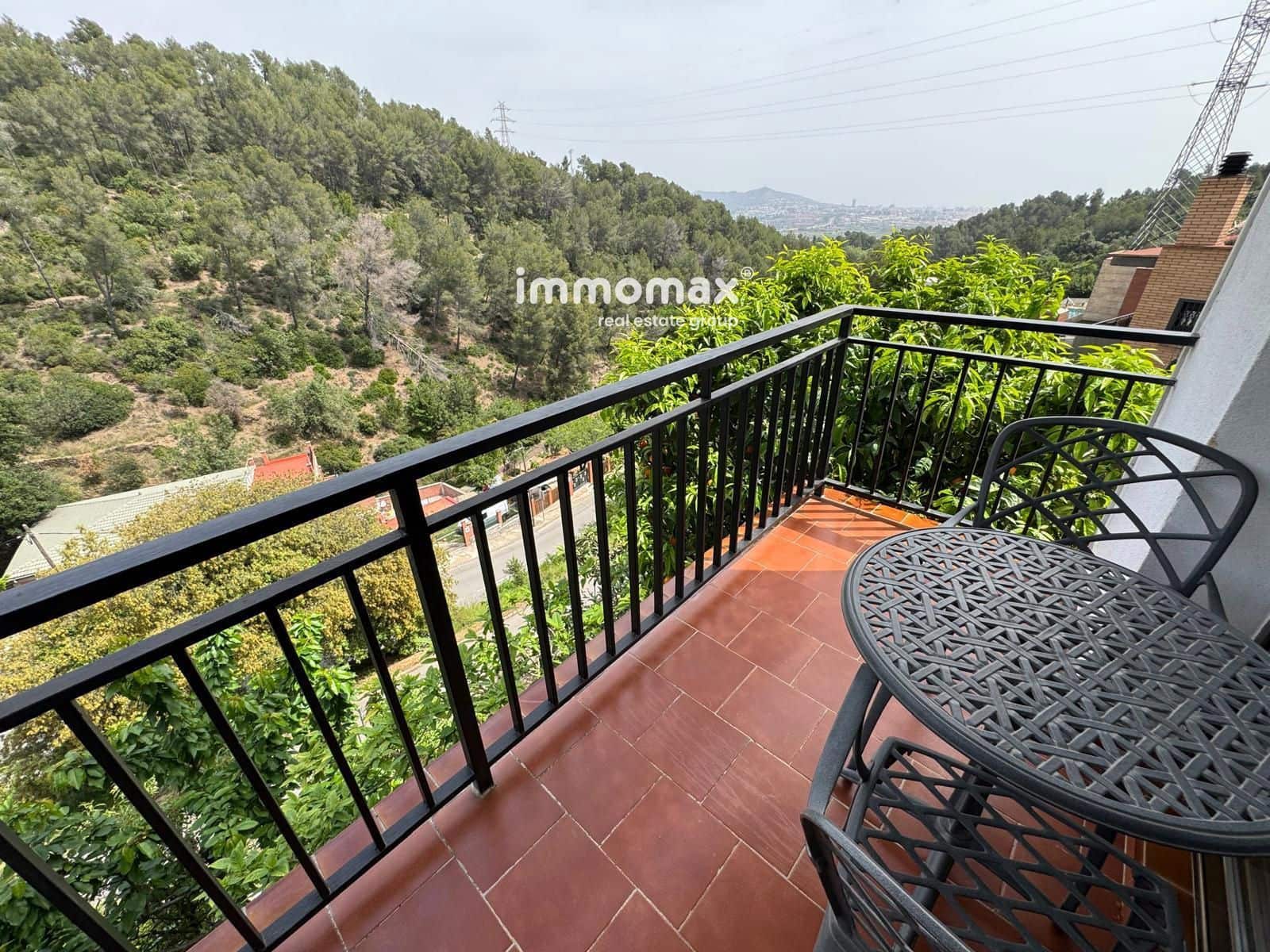 7 soveværelse Villa til salg i Santa Coloma de Cervello med garage - € 550.000 (Ref: 8982910)