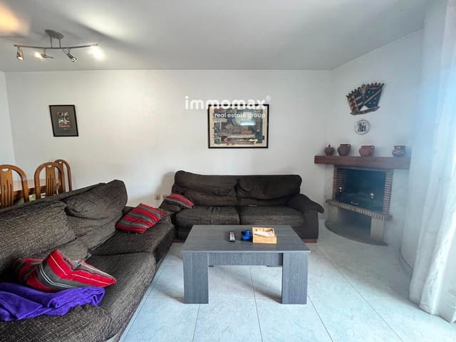 4 bedroom Flat for sale in Sant Pere de Ribes - € 220,000 (Ref: 8988910)