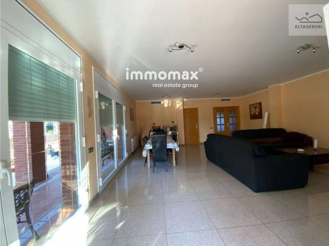 9 soverom Villa til salgs i Castelldefels med svømmebasseng garasje - € 1 900 000 (Ref: 8990210)