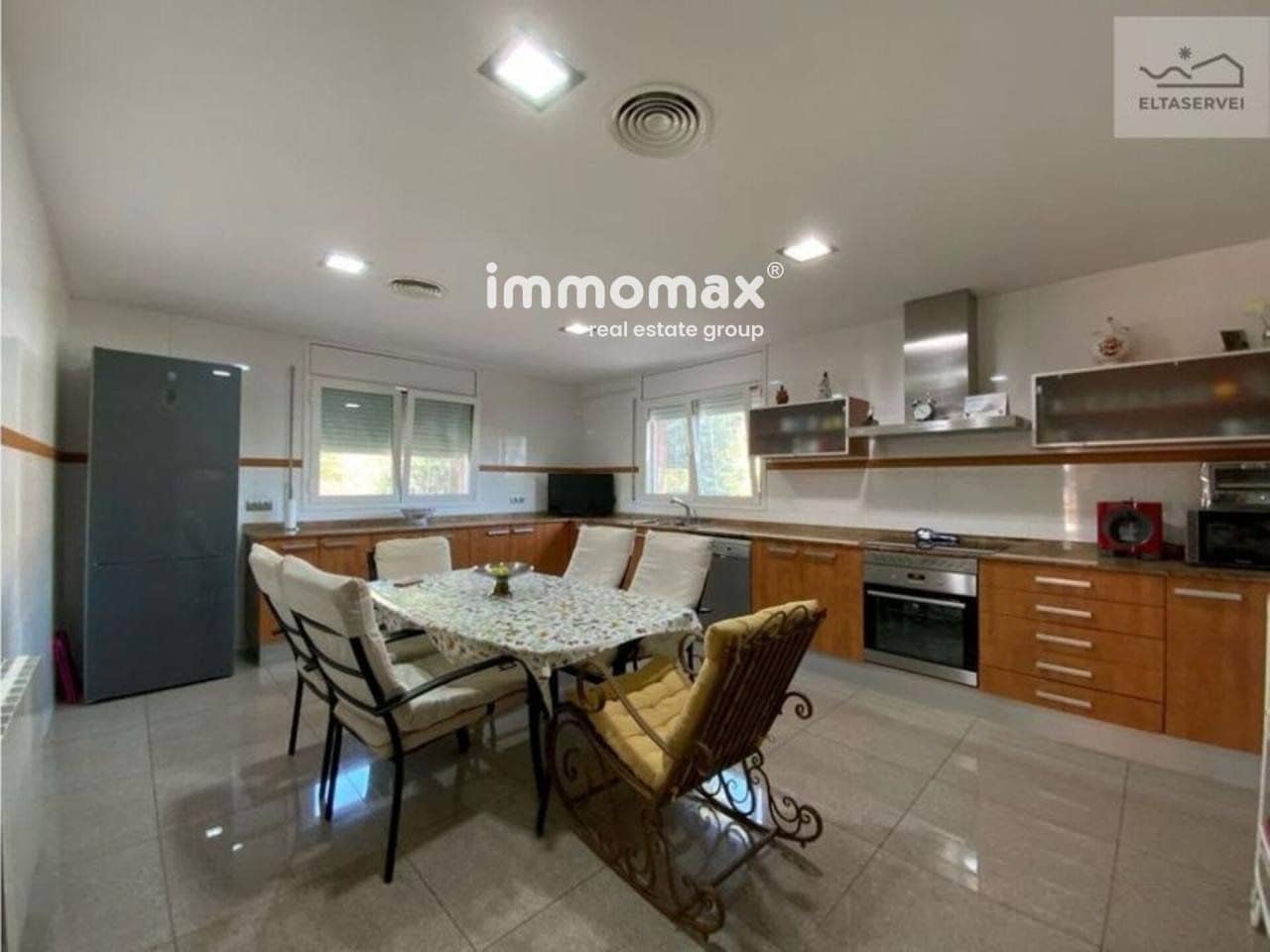 9 soverom Villa til salgs i Castelldefels med svømmebasseng garasje - € 1 900 000 (Ref: 8990210)