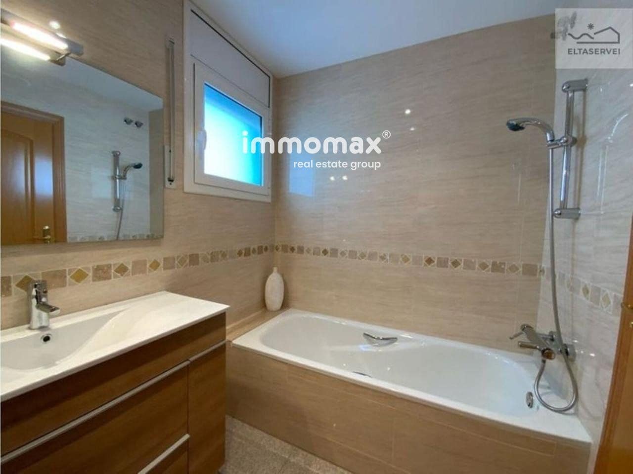 9 soverom Villa til salgs i Castelldefels med svømmebasseng garasje - € 1 900 000 (Ref: 8990210)