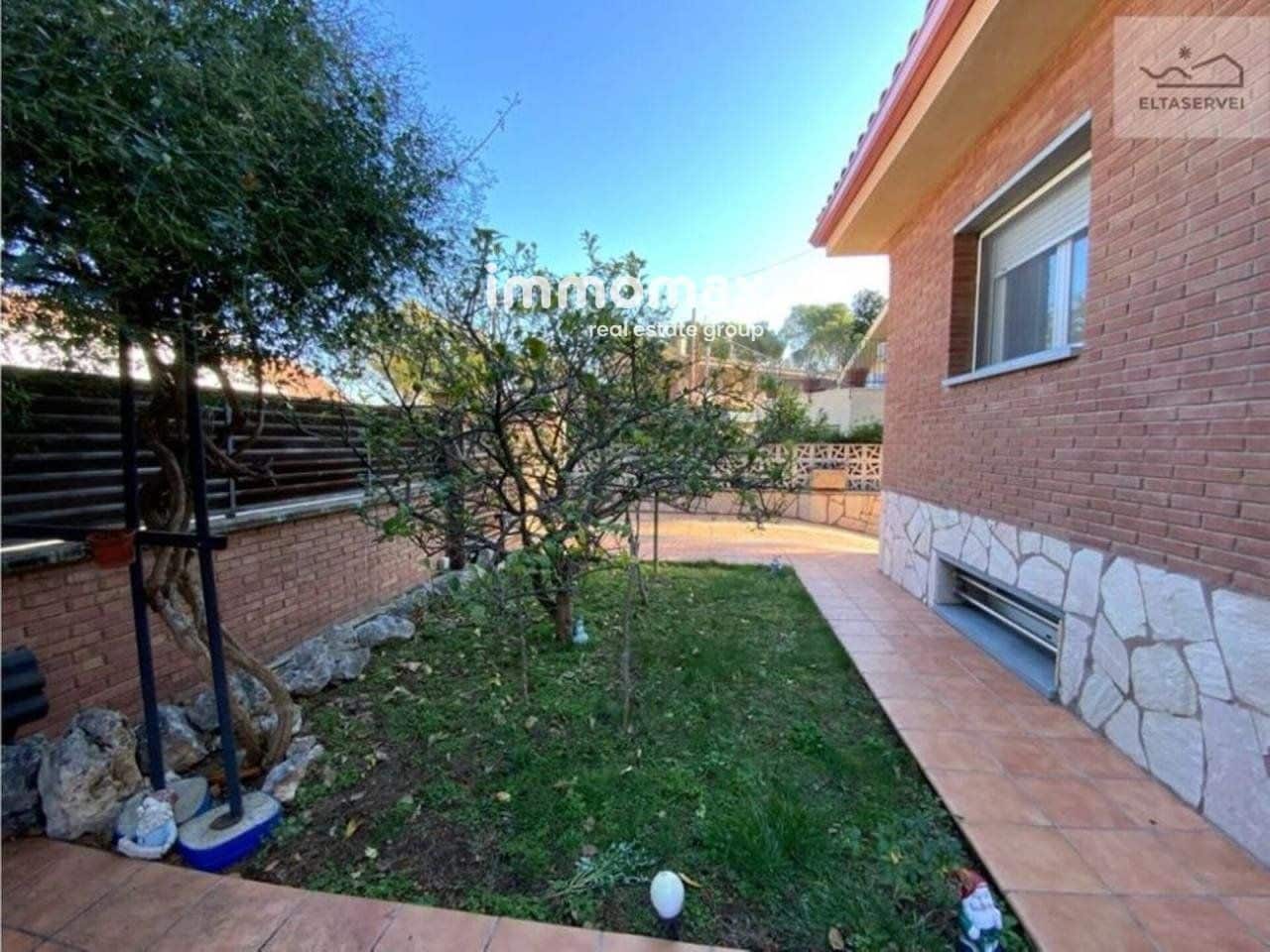 9 soverom Villa til salgs i Castelldefels med svømmebasseng garasje - € 1 900 000 (Ref: 8990210)
