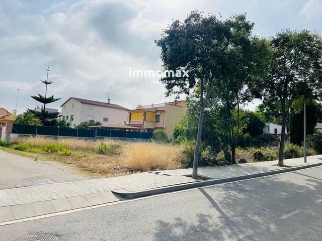 Tomt till salu i Vilanova i la Geltrú - 195 000 € (Ref: 9002042)