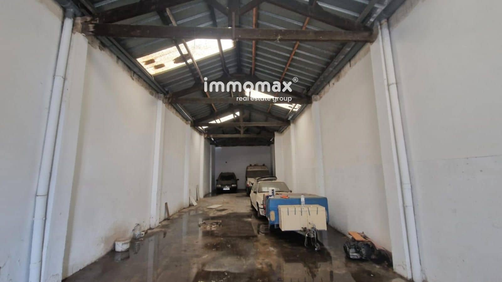 Commercieel te koop in L'Hospitalet de Llobregat - € 360.000 (Ref: 9006069)