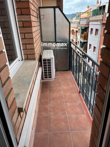 4 chambre Appartement à vendre à El Carmel, Barcelone ville - 275 000 € (Ref: 9010430)