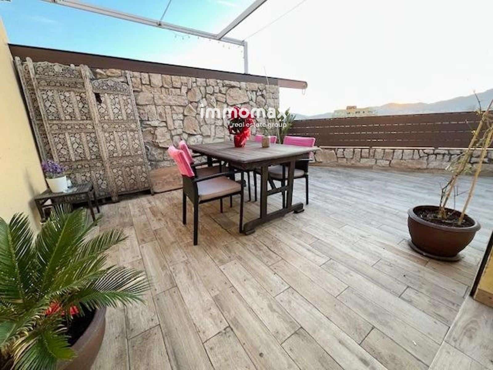 2 soveværelse Penthouse til salg i Sant Feliu de Llobregat - € 398.500 (Ref: 9013637)