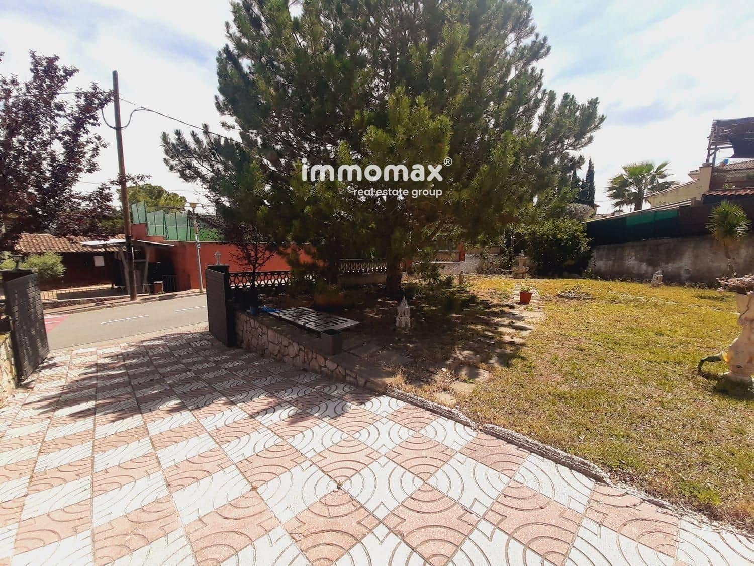 6 slaapkamer Villa te koop in Cervello met zwembad garage - € 395.000 (Ref: 9013638)