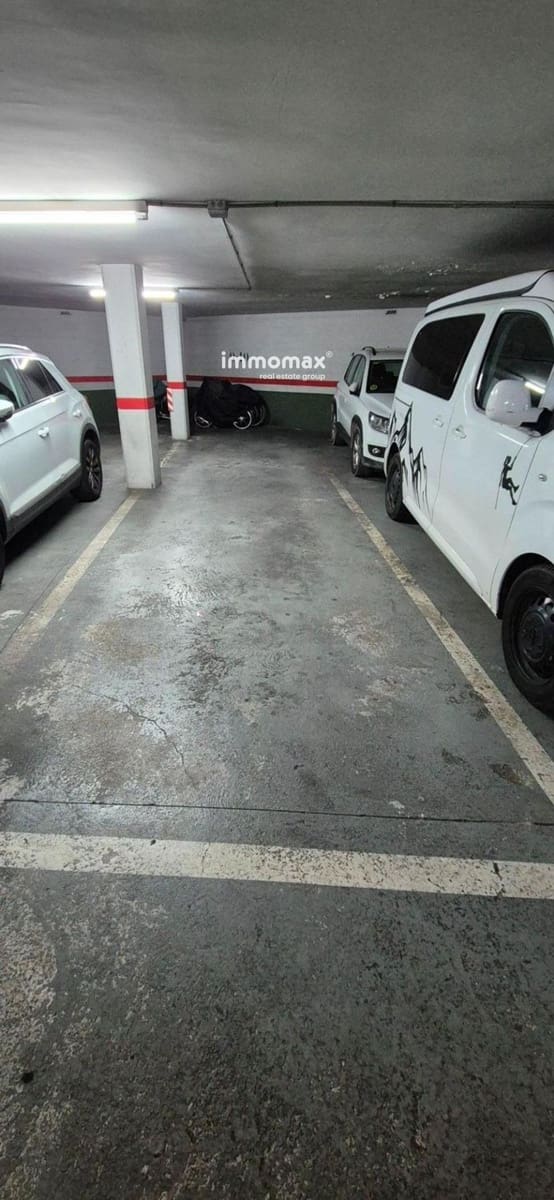 Garage til salg i Sant Feliu de Llobregat - € 32.500 (Ref: 9013640)