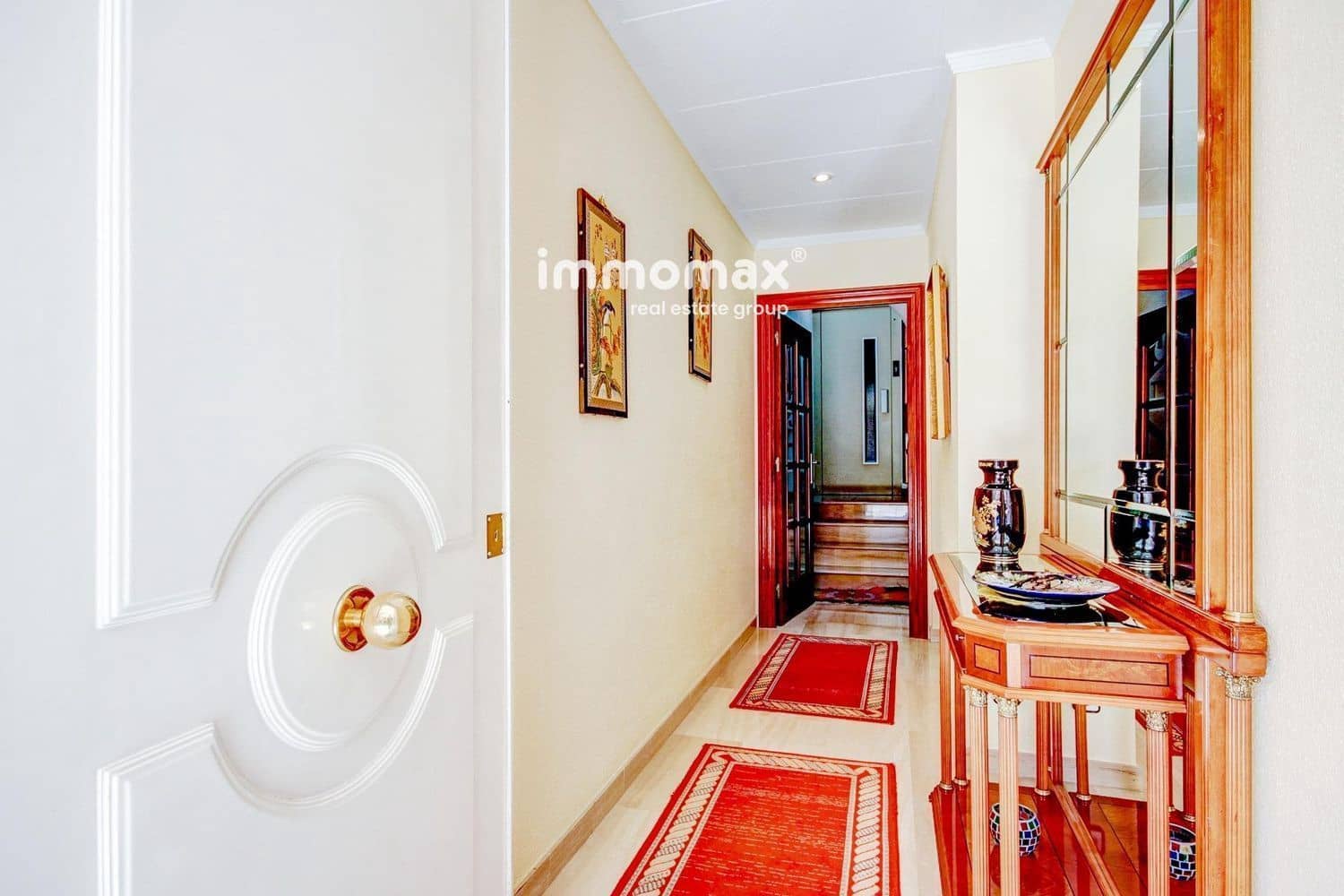 4 soveværelse Byhus til salg i Sant Boi de Llobregat med swimmingpool garage - € 550.000 (Ref: 9024891)