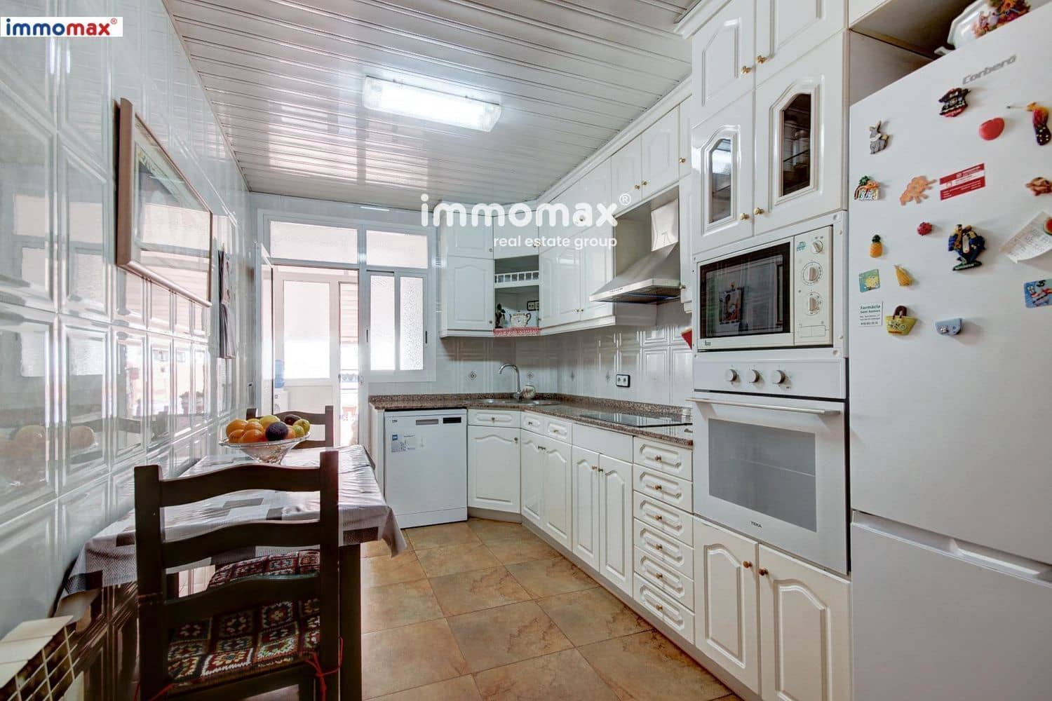 4 soveværelse Byhus til salg i Sant Boi de Llobregat med swimmingpool garage - € 550.000 (Ref: 9024891)