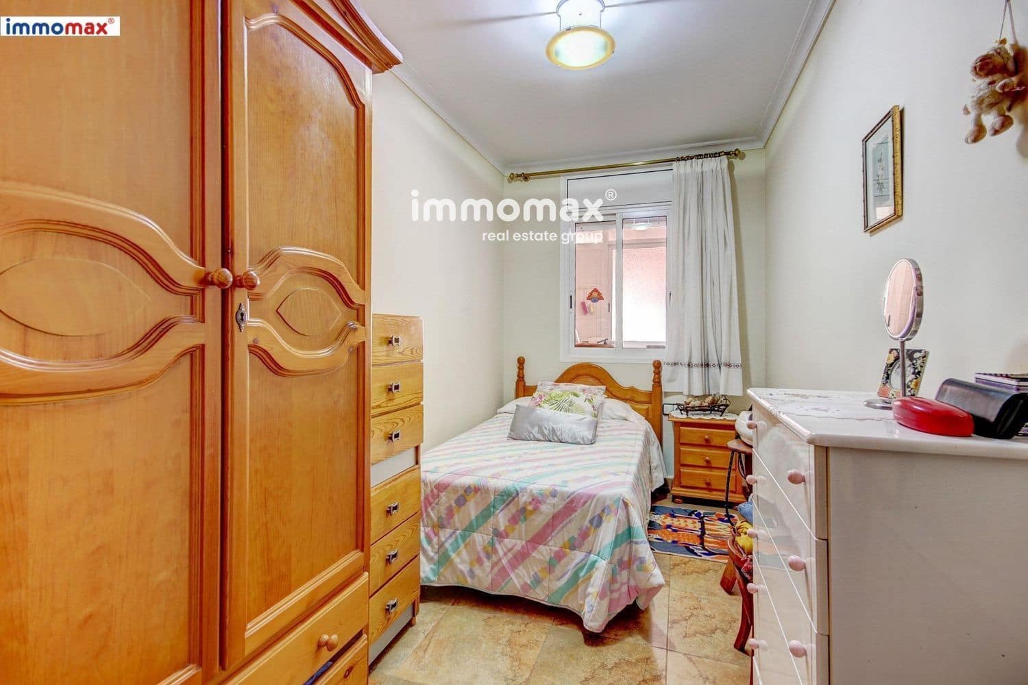 4 soveværelse Byhus til salg i Sant Boi de Llobregat med swimmingpool garage - € 550.000 (Ref: 9024891)