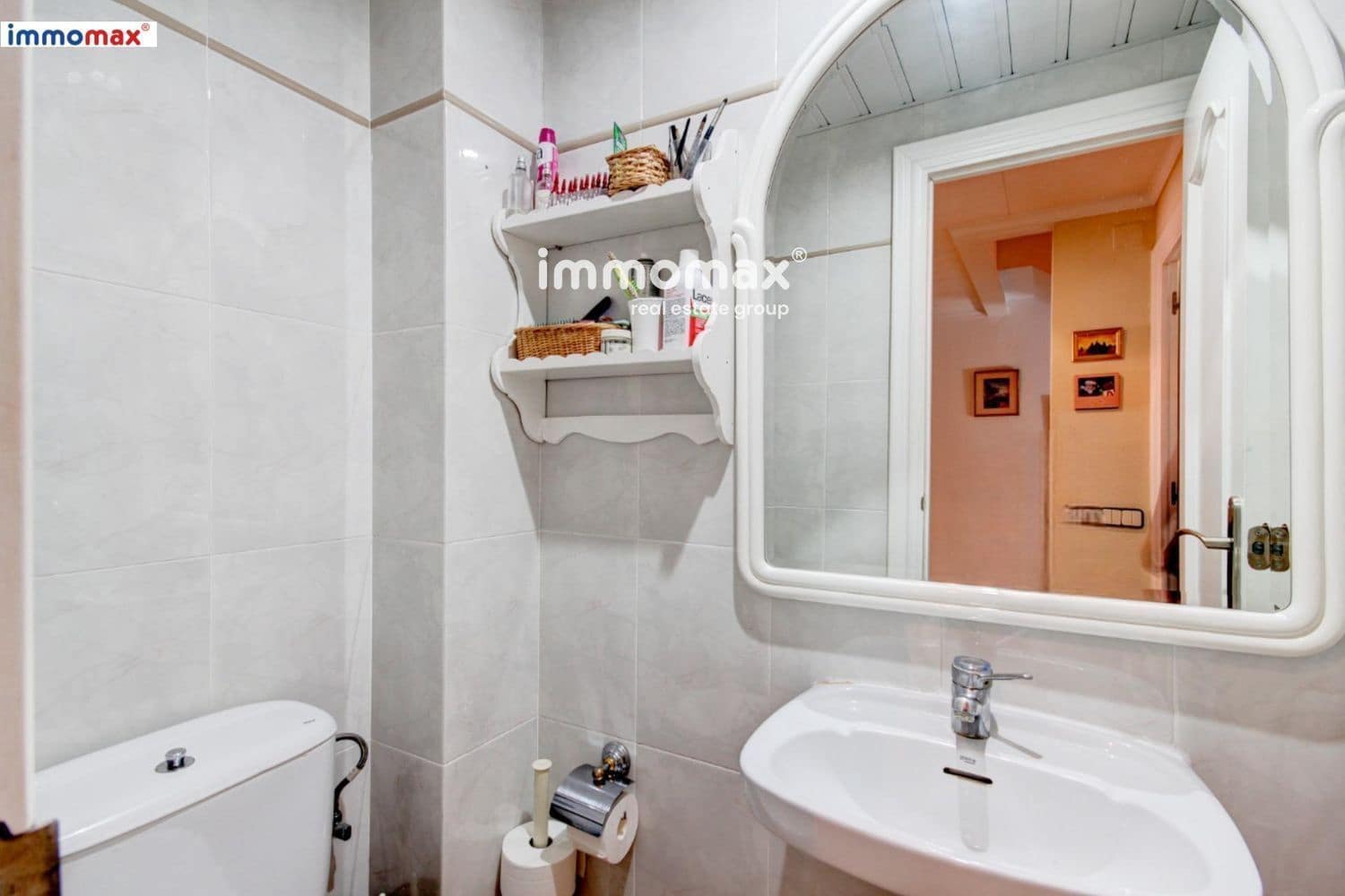 4 soveværelse Byhus til salg i Sant Boi de Llobregat med swimmingpool garage - € 550.000 (Ref: 9024891)